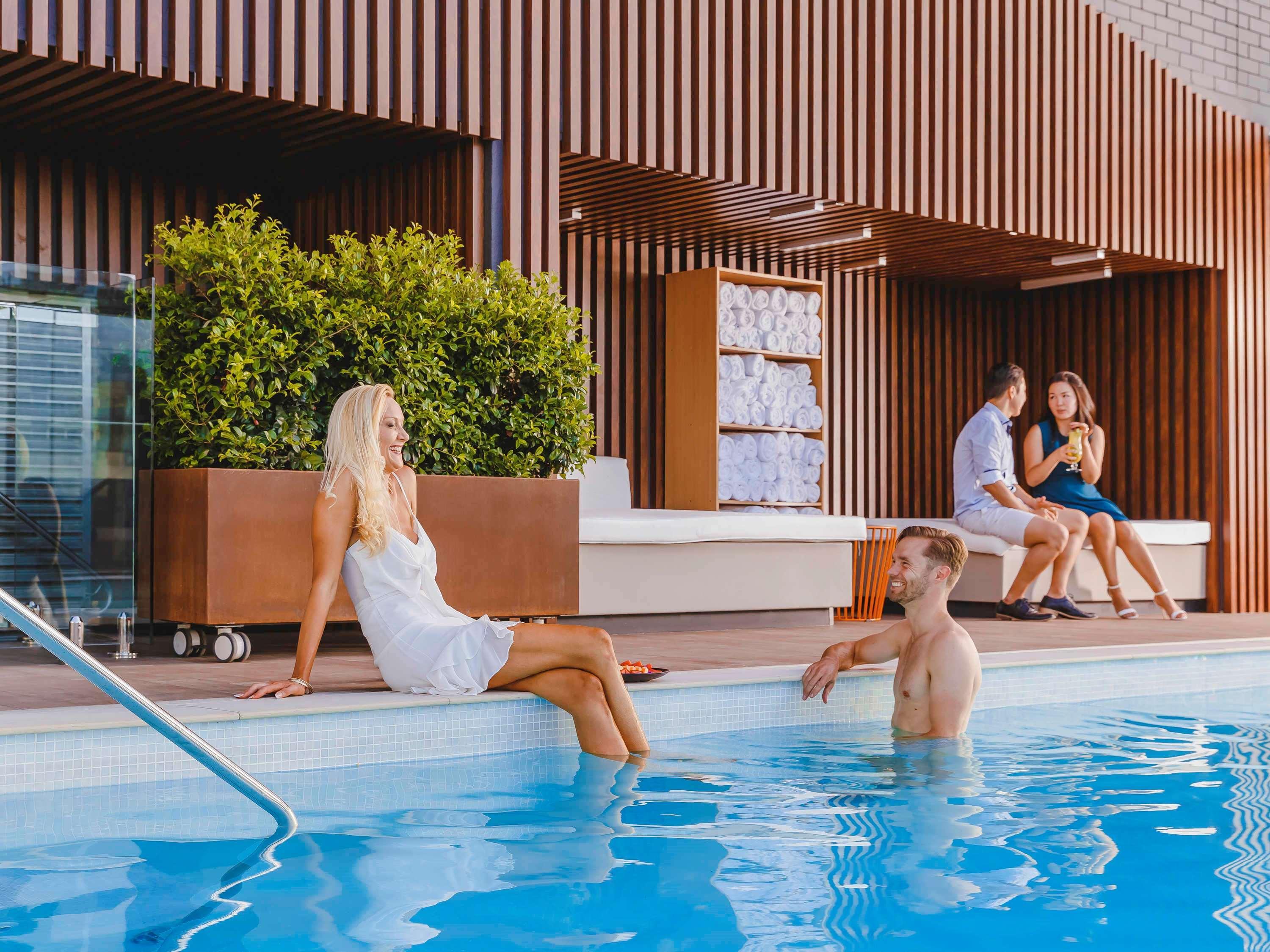 Mercure King George Square 4*